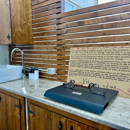 ゲストハウス Blue Velvet