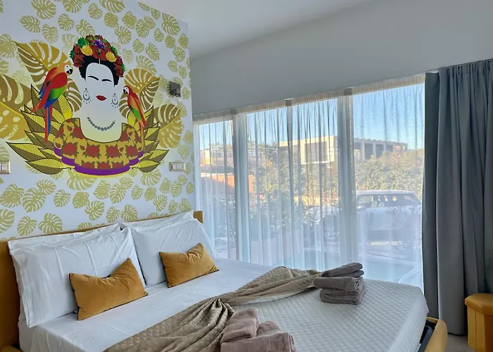 ゲストハウス Blue Velvet トルトリ