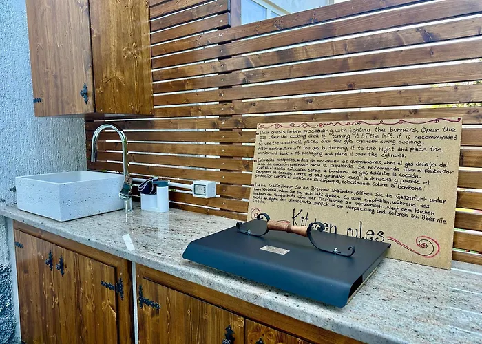 ゲストハウス Blue Velvet